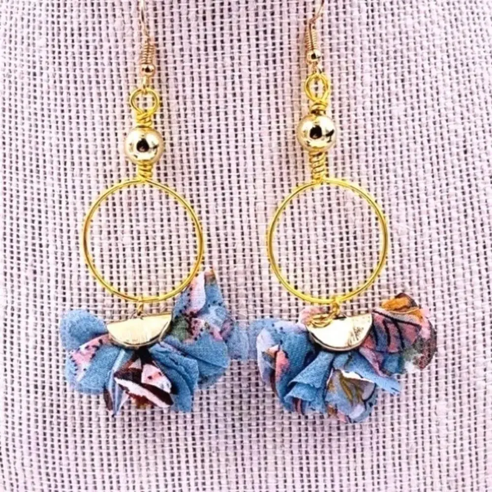 New Hand crafted Blue and brown chiffon flowers drop ‎ earrings